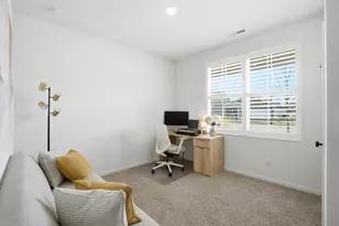 10324 Whitney Pl, Crown Point, IN 46307 - Photo 15