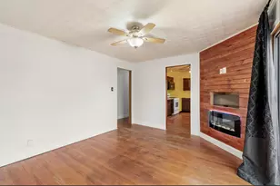 401 Tyler Ave, Hobart, IN 46342 - Photo 5