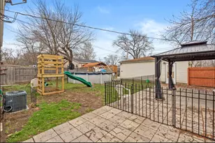 401 Tyler Ave, Hobart, IN 46342 - Photo 21