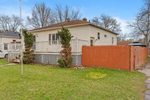 401 Tyler Ave, Hobart, IN 46342 - Photo 3