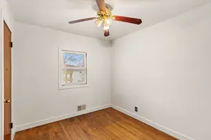 401 Tyler Ave, Hobart, IN 46342 - Photo 11