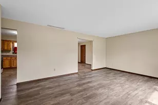 4720 E 1040 N, Demotte, IN 46310 - Photo 5