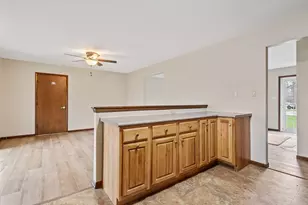 4720 E 1040 N, Demotte, IN 46310 - Photo 9