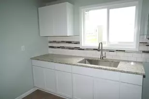 307 S East St, Knox, IN 46534 - Photo 7