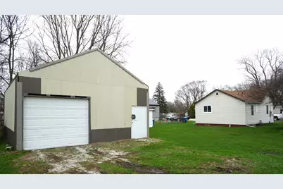 307 S East Street, Knox, IN 46534 - Photo 15