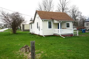 307 S East St, Knox, IN 46534 - Photo 3