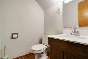 303 Somerset Dr, Valparaiso, IN 46383 - Photo 27