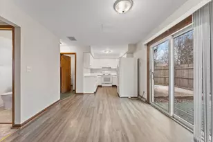 303 Somerset Dr, Valparaiso, IN 46383 - Photo 7