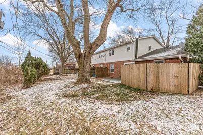 303 Somerset Drive, Valparaiso, IN 46383 - Photo 17