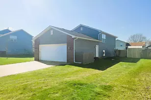 1164 S Virginia St, Hobart, IN 46342 - Photo 3