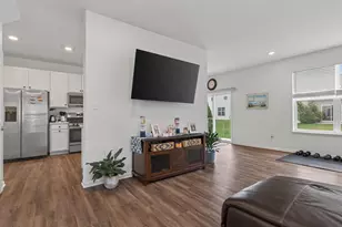 1785 E 110th Pl, Crown Point, IN 46307 - Photo 5