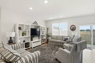 1820 E 110th Pl, Crown Point, IN 46307 - Photo 9