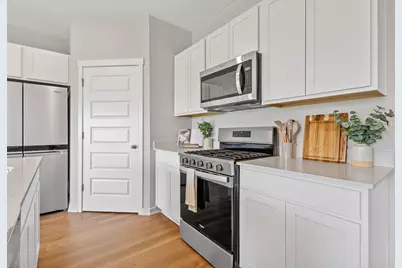 176 Cressmoor Boulevard, Hobart, IN 46342 - Photo 3