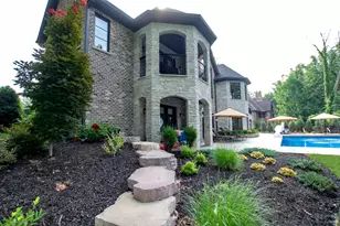 1021 Foy Ct, Crown Point, IN 46307 - Photo 7