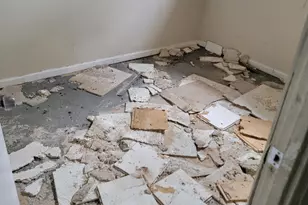 1982 Cleveland St, Gary, IN 46404 - Photo 25