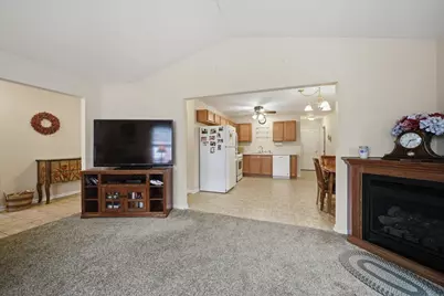 352 W 43rd Court, Griffith, IN 46319 - Photo 5