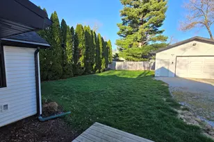 506 Locust St, Valparaiso, IN 46383 - Photo 15