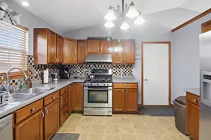 7410 Longcommon Rd, Portage, IN 46368 - Photo 9