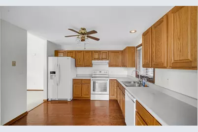 7502 Pershing Road, Schererville, IN 46375 - Photo 3