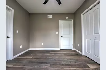 302 Oberreich Street, La Porte, IN 46350 - Photo 9