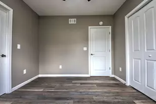 302 Oberreich St, La Porte, IN 46350 - Photo 9