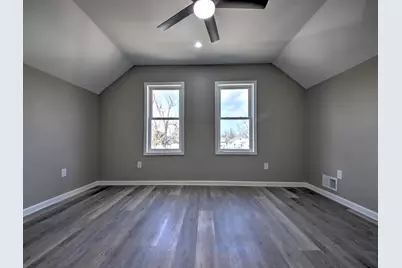 302 Oberreich Street, La Porte, IN 46350 - Photo 25