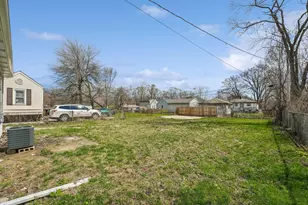 1043 Colfax St, Gary, IN 46406 - Photo 15