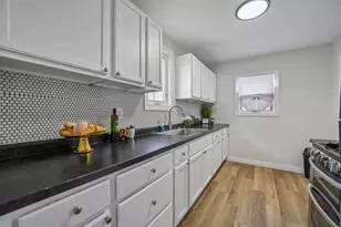 1043 Colfax St, Gary, IN 46406 - Photo 5