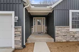 53712 Terre Verde Hills Ct, South Bend, IN 46628 - Photo 3