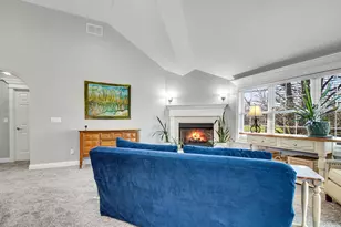 2153 Sweet Briar Ln, Valparaiso, IN 46385 - Photo 5