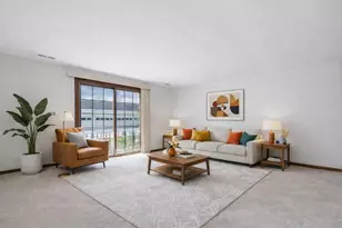 1710 Camellia Dr, Munster, IN 46321 - Photo 5