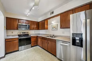 1710 Camellia Dr, Munster, IN 46321 - Photo 11