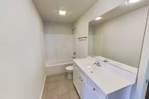 3021 W 82nd Pl, Merrillville, IN 46410 - Photo 5