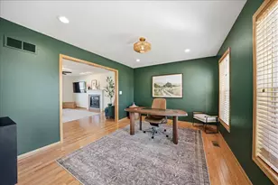 2154 Carlisle Ln, Valparaiso, IN 46385 - Photo 11