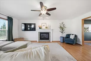 2154 Carlisle Ln, Valparaiso, IN 46385 - Photo 7