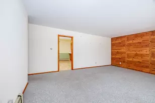 302 E Holley Dr, Kentland, IN 47951 - Photo 9