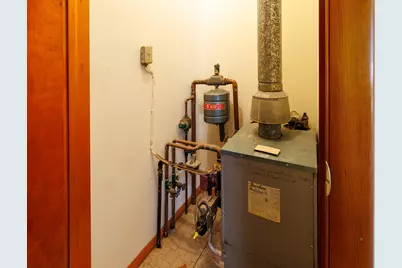 302 E Holley Drive, Kentland, IN 47951 - Photo 29