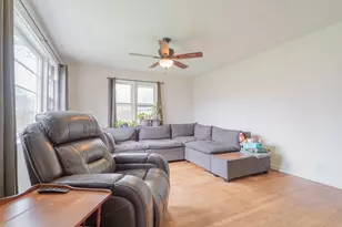 279 W Oakley Ave, Lowell, IN 46356 - Photo 5