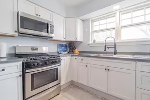 279 W Oakley Ave, Lowell, IN 46356 - Photo 7