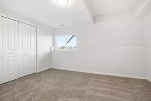 3031 W 82nd Pl, Merrillville, IN 46410 - Photo 15