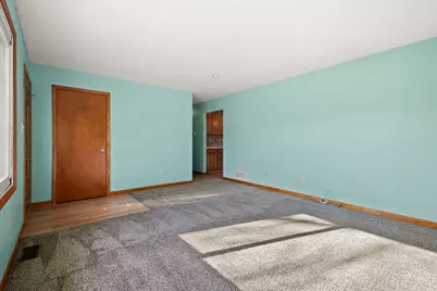 9542 Roosevelt Place, Crown Point, IN 46307 - Photo 7