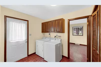 158 E 250 S, Valparaiso, IN 46383 - Photo 19