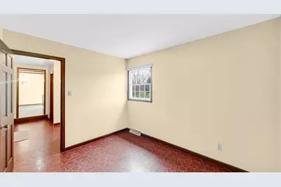 158 E 250 S, Valparaiso, IN 46383 - Photo 23