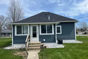 204 N Columbia St, Francesville, IN 47946 - Photo 7