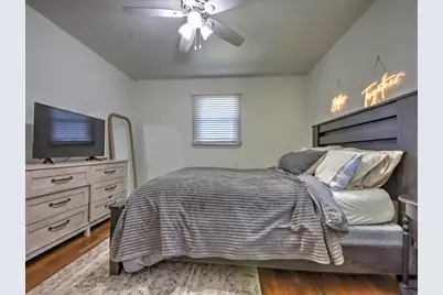 102 W 250 S, La Porte, IN 46350 - Photo 11