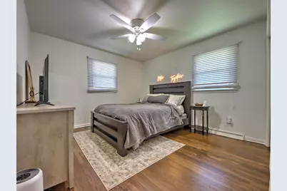 102 W 250 S, La Porte, IN 46350 - Photo 9