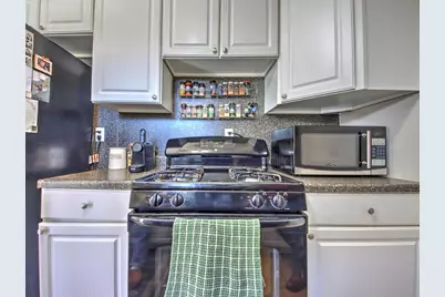 102 W 250 S, La Porte, IN 46350 - Photo 25