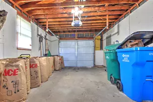 102 W 250 S, La Porte, IN 46350 - Photo 39