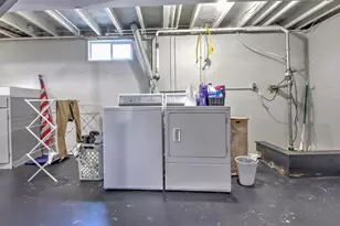 102 W 250 S, La Porte, IN 46350 - Photo 29