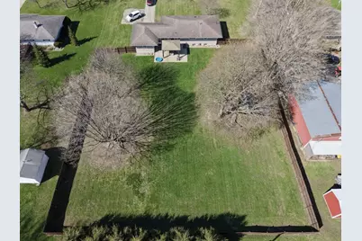 102 W 250 S, La Porte, IN 46350 - Photo 3